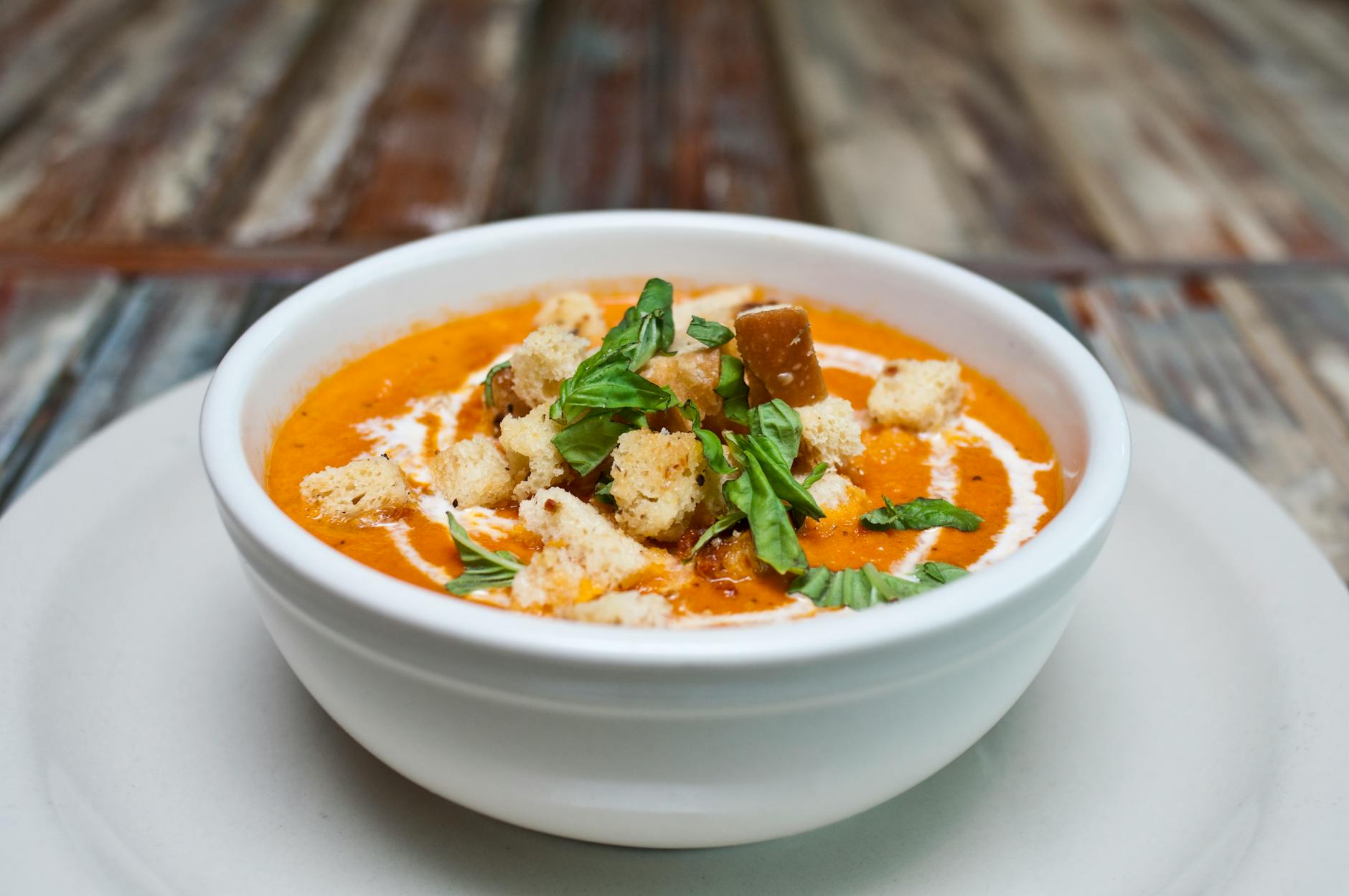 Easy Tomato Basil Soup with Fresh Ingredients