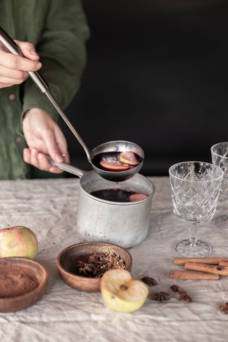 Easy Homemade Apple Cider