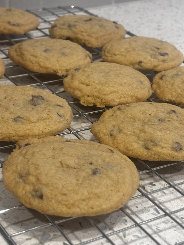 Easy Sourdough Chocolate Chip Cookies